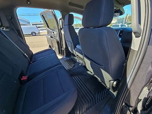 Used 2023 Chevrolet Silverado 1500 Custom image 23