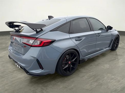 Used 2025 Honda Civic Type R image 6