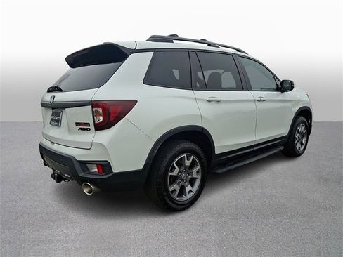 Used 2022 Honda Passport TrailSport image 4
