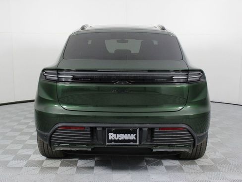 New 2026 Porsche Macan 4 Electric AWD/4WD image 6