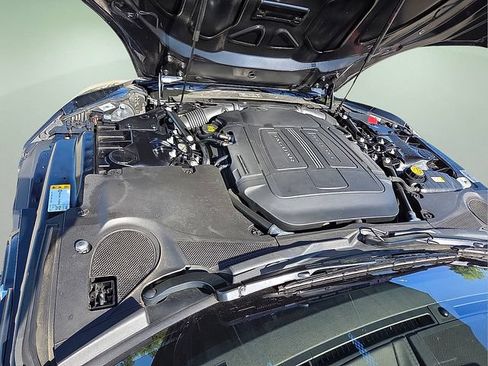 Used 2017 Jaguar F-TYPE Coupe RWD image 12