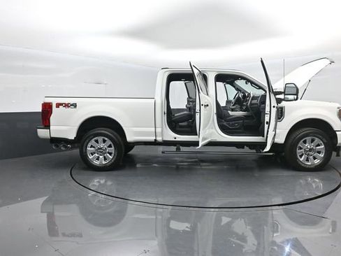 Certified 2022 Ford F250 Platinum image 38