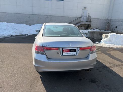 Used 2011 Honda Accord EX image 9