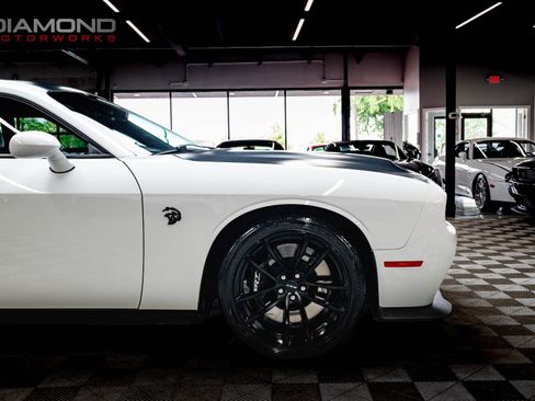 Used 2023 Dodge Challenger SRT Hellcat RWD image 29
