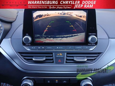 Used 2024 Nissan Altima 2.5 SR image 20