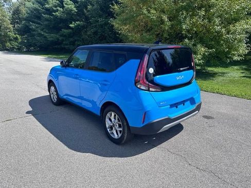Used 2023 Kia Soul S FWD image 5