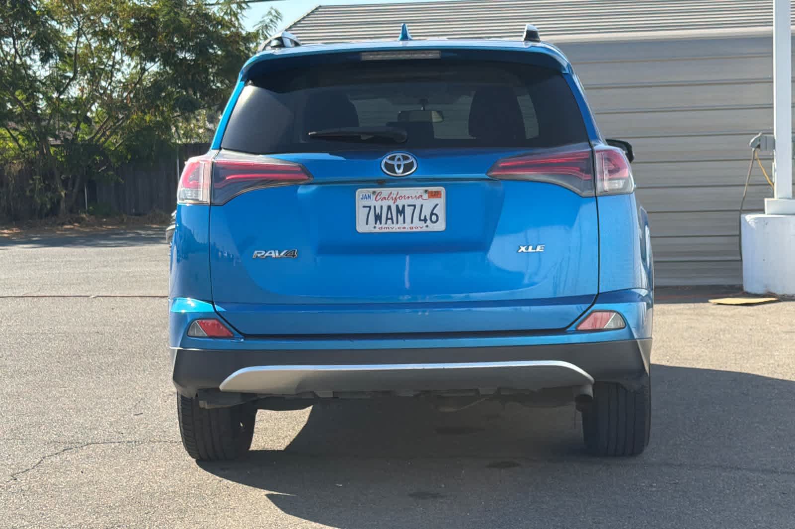 Used 2016 Toyota RAV4 XLE FWD image 4