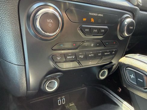 Used 2023 Ford Ranger XL w/ Equipment Group 101A High RWD image 13
