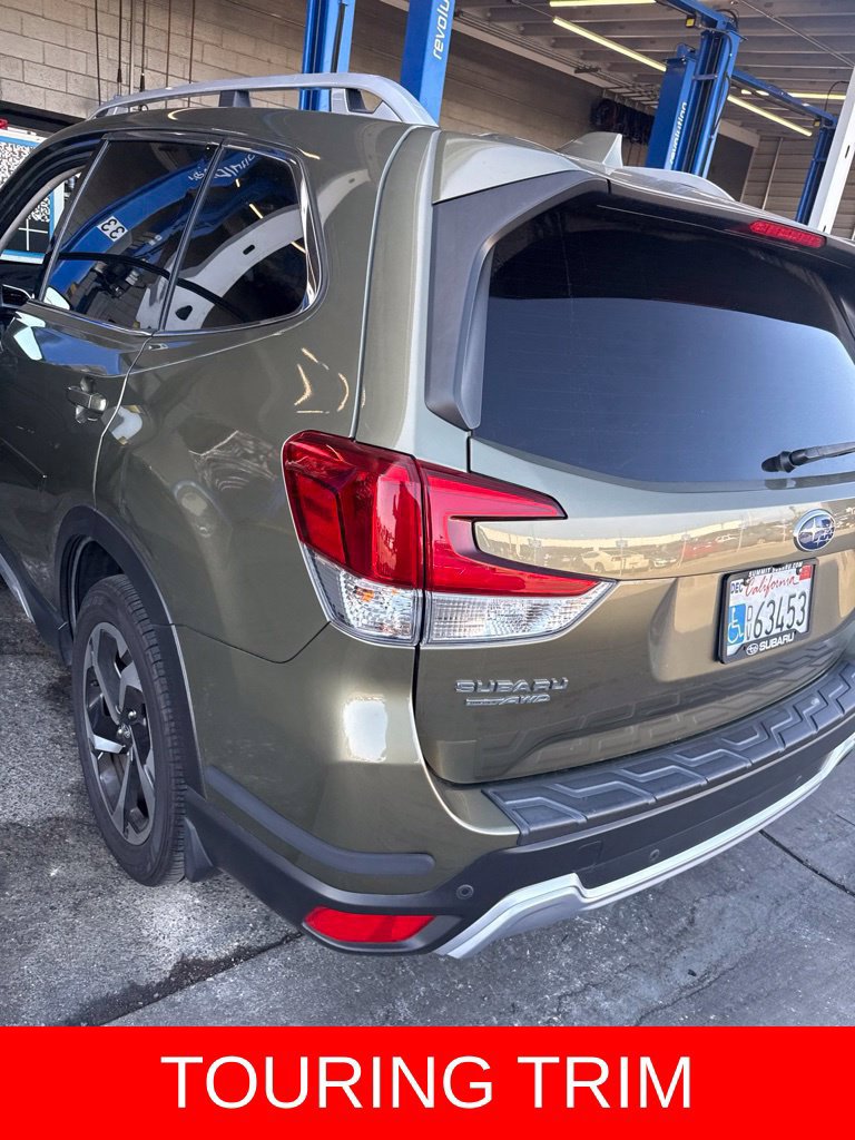 Used 2023 Subaru Forester Touring w/ Popular Package #2 AWD/4WD image 9
