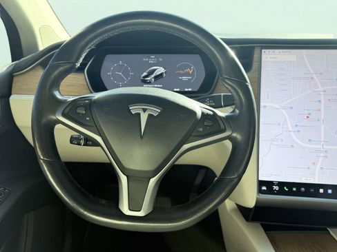 Used 2019 Tesla Model X 75D image 57