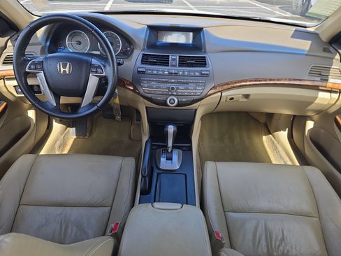 Used 2010 Honda Accord EX-L image 9