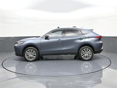 Used 2023 Toyota Venza Limited image 21