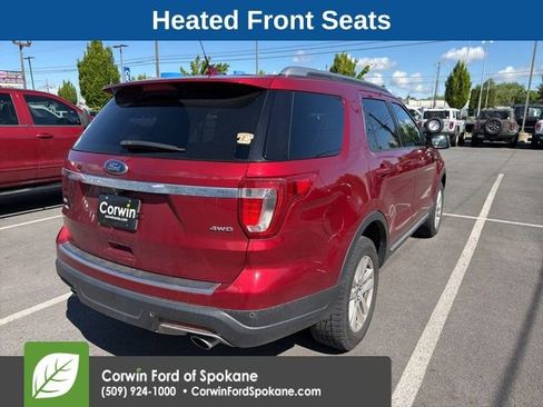 Used 2018 Ford Explorer XLT w/ Equipment Group 202A AWD/4WD image 12