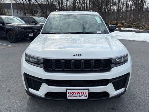New 2026 Jeep Grand Cherokee Altitude AWD/4WD image 10
