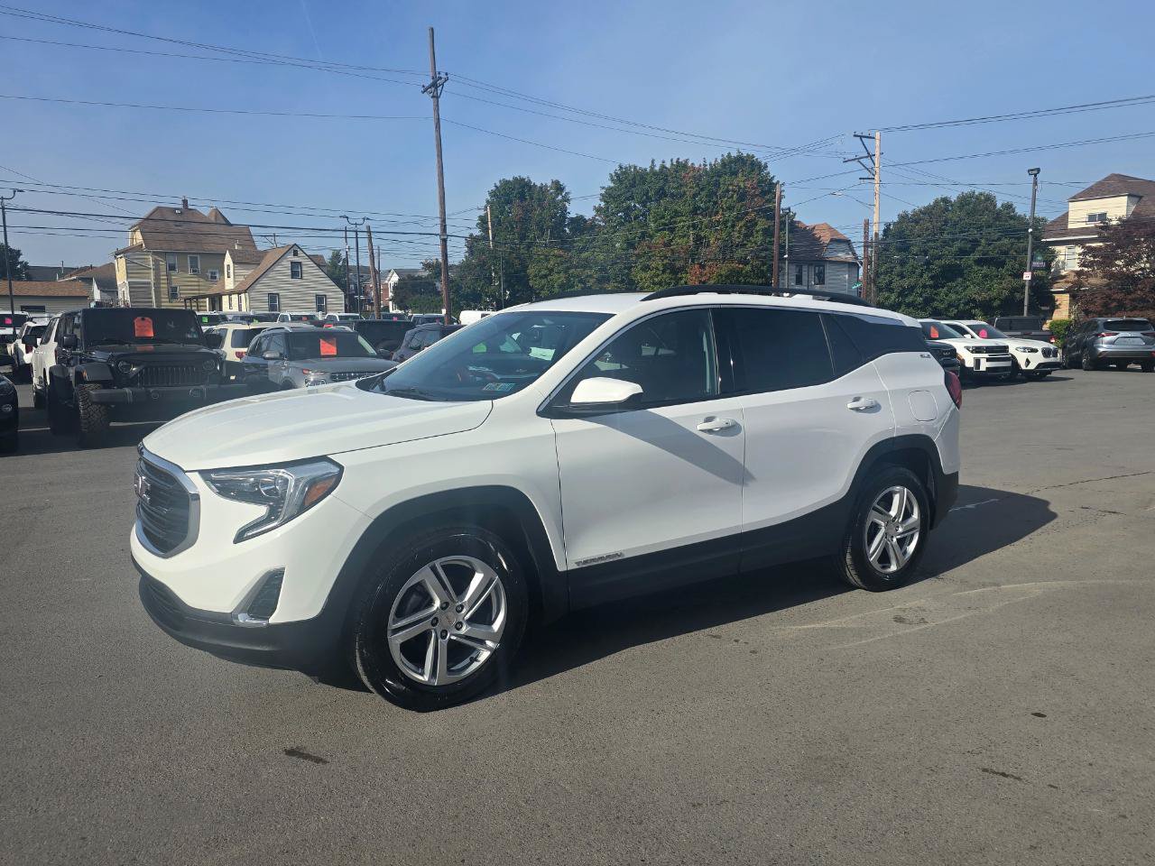 Used 2019 GMC Terrain SLE w/ Driver Convenience Package AWD/4WD image 3