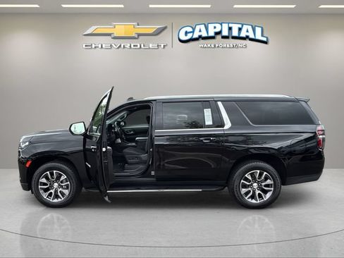 Used 2022 Chevrolet Suburban LS w/ Driver Alert Package AWD/4WD image 13