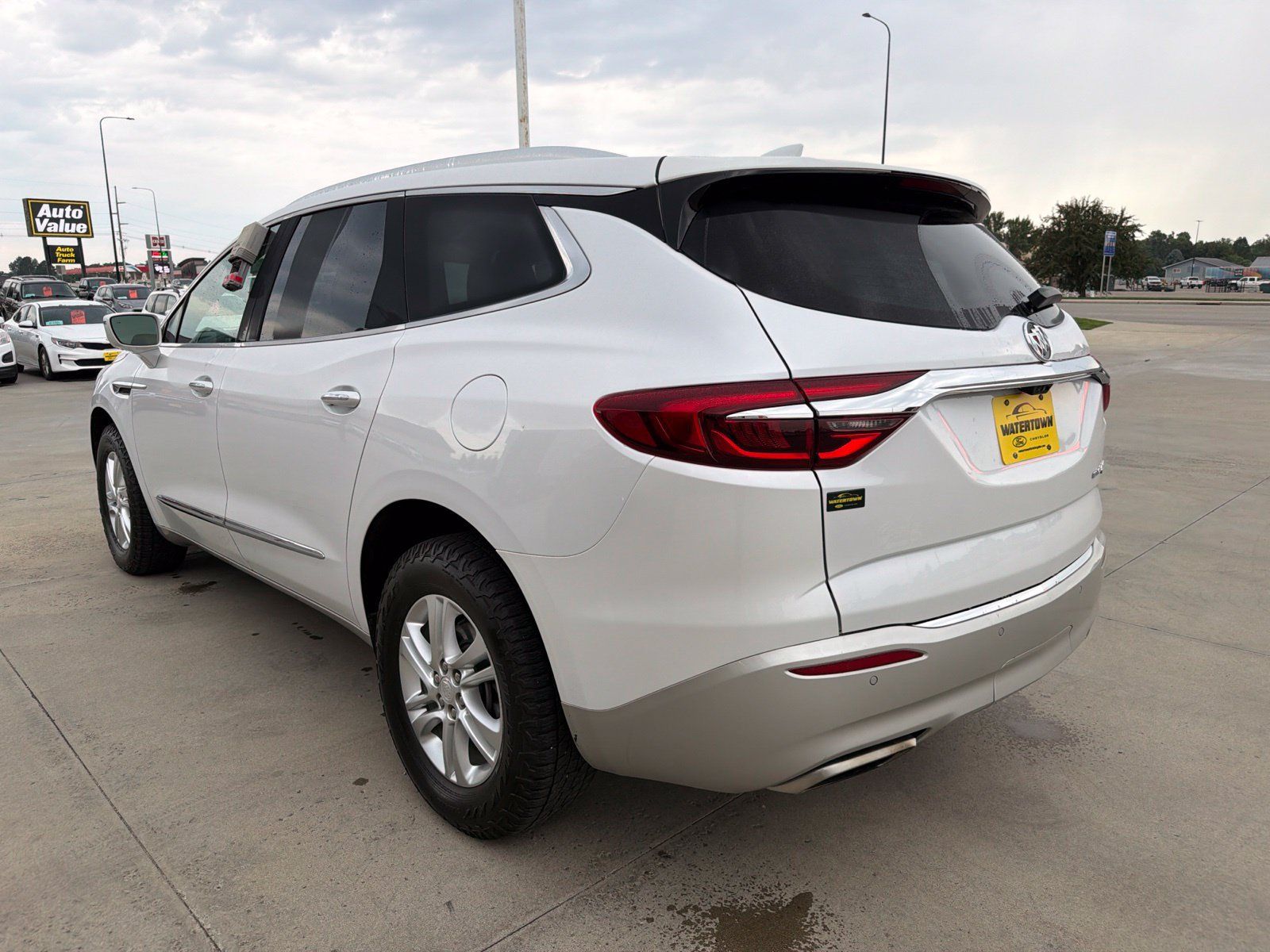 Used 2019 Buick Enclave Premium w/ Trailering Package, 5000 lbs. AWD/4WD image 5