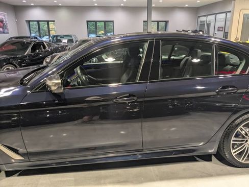 Used 2020 BMW M550i xDrive w/ Executive Package AWD/4WD image 5