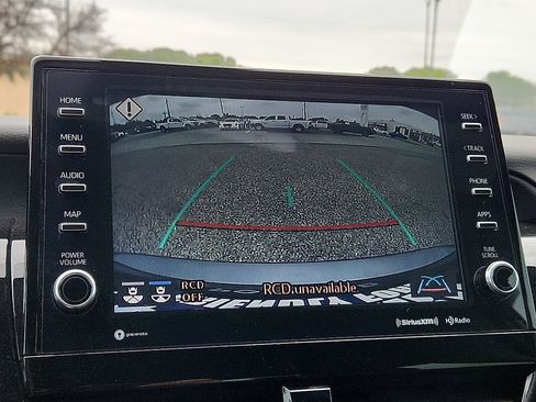 Used 2021 Toyota Camry XSE FWD image 8