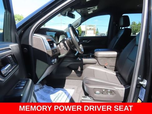 Used 2025 GMC Yukon Denali AWD/4WD image 18