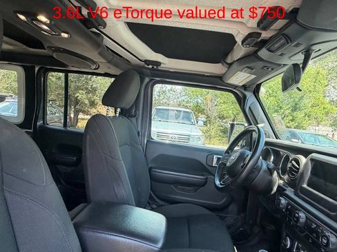 Used 2021 Jeep Wrangler Unlimited Sport AWD/4WD image 11