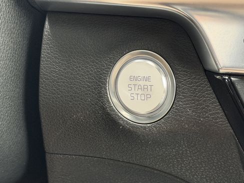 Used 2022 Kia Telluride SX w/ SX Prestige Package image 44