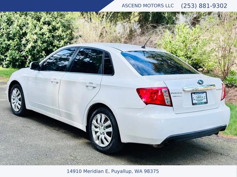 Used 2010 Subaru Impreza 2.5i image 3