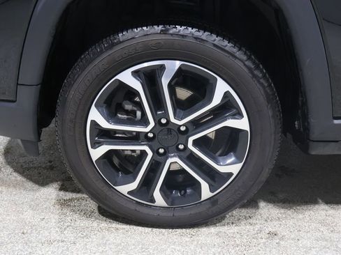 Used 2022 Jeep Compass Limited image 8