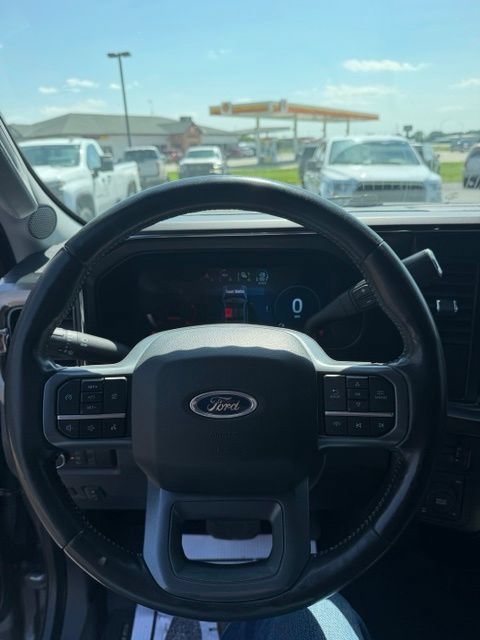 Used 2024 Ford F250 Lariat w/ Sport Appearance Package AWD/4WD image 11