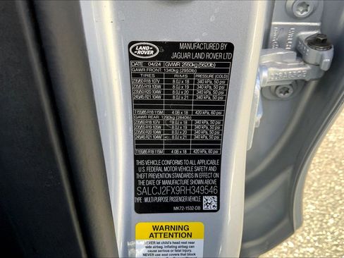 Used 2024 Land Rover Discovery Sport S image 33