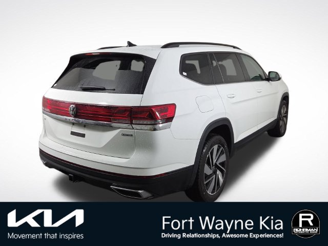 Used 2024 Volkswagen Atlas SE AWD/4WD image 8