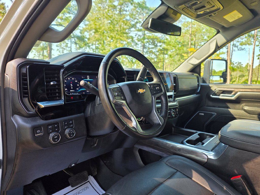 Used 2024 Chevrolet Silverado 2500 LTZ w/ LTZ Plus Package AWD/4WD image 13