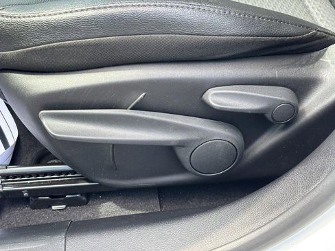 Used 2025 Jeep Compass Latitude w/ Altitude Special Edition image 15