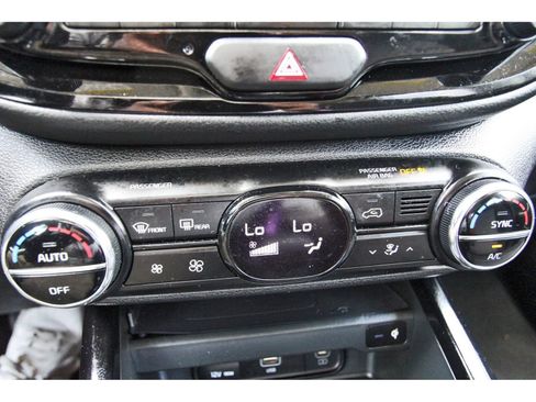 Used 2024 Kia Soul EX FWD image 28