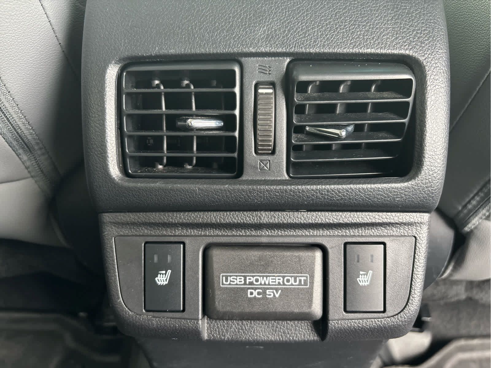 Used 2018 Subaru Outback 2.5i Limited AWD/4WD image 31