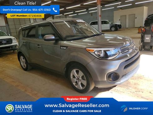 Used 2019 Kia Soul w/ Convenience Package FWD image 5