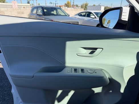 Used 2025 Hyundai Kona SEL image 20