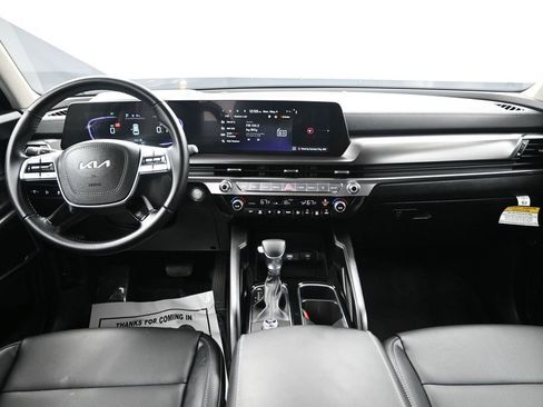 Certified 2025 Kia Telluride LX FWD image 32