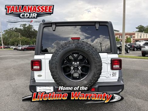 Used 2026 Jeep Wrangler Unlimited Sport AWD/4WD image 4