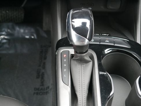 Certified 2024 Buick Envista Sport Touring w/ Convenience I Package image 23