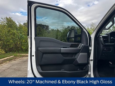 New 2025 Ford F350 Lariat w/ Black Appearance Package image 27