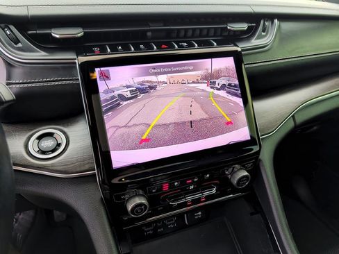 Used 2021 Jeep Grand Cherokee L Overland w/ Luxury Tech Group IV image 23