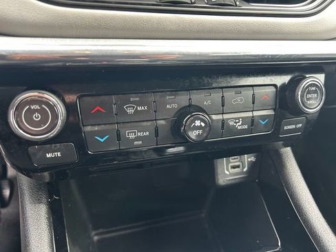 Used 2022 Jeep Compass Limited AWD/4WD image 28