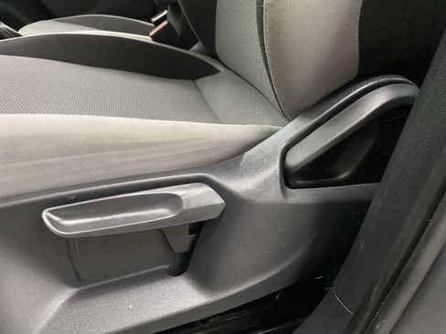 Used 2024 Volkswagen Taos S image 15