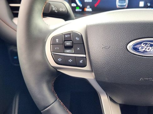 New 2026 Ford Explorer Active w/ Active Comfort Package AWD/4WD image 19