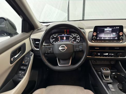 Used 2025 Nissan Rogue SV AWD/4WD image 23