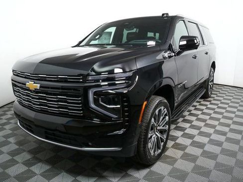 New 2026 Chevrolet Suburban High Country w/ Sun And Tow Package image 29