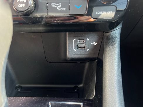 Used 2024 Jeep Compass Limited AWD/4WD image 36
