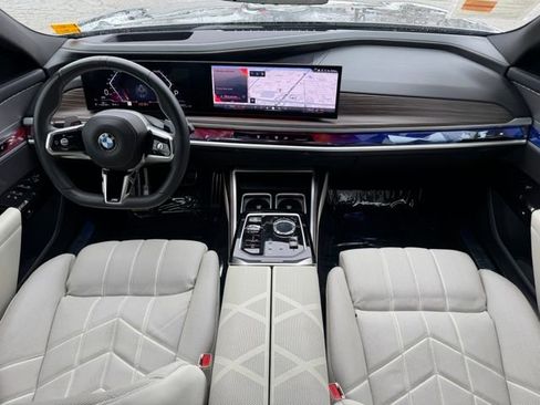 Certified 2023 BMW 760i xDrive w/ Parking Assistance Package image 20