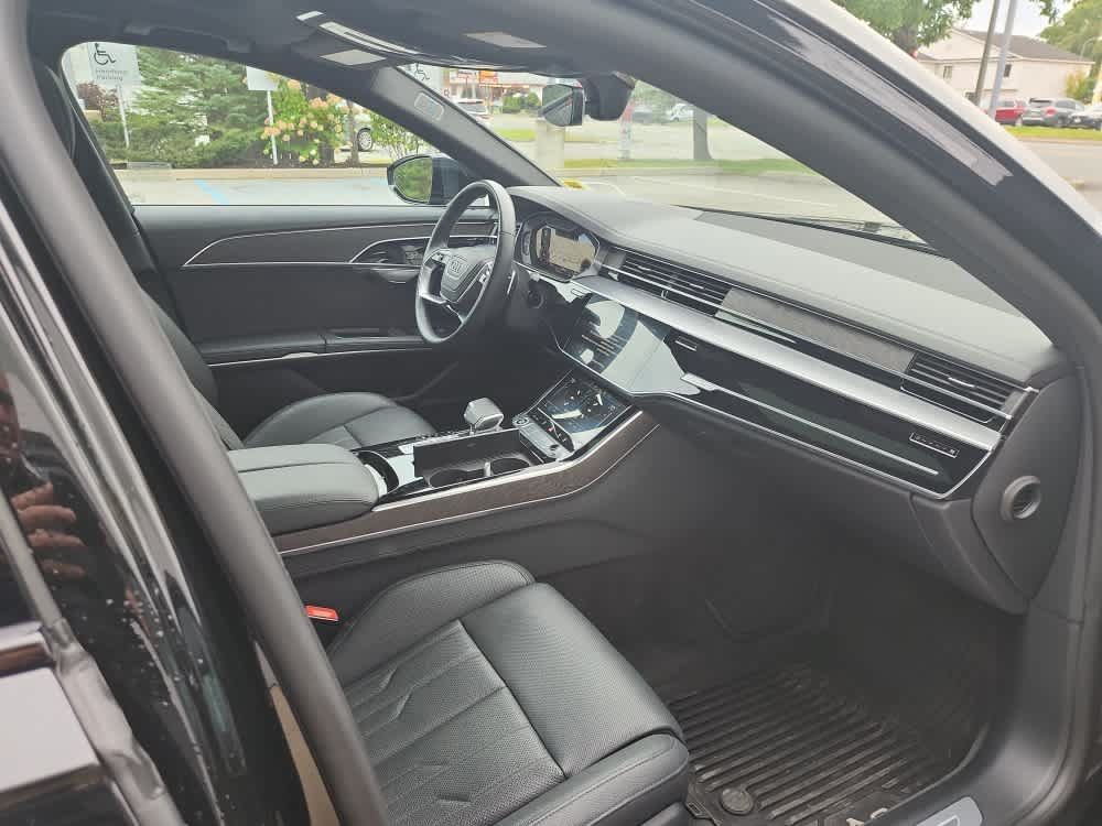 Used 2022 Audi A8 L 3.0T AWD/4WD image 23